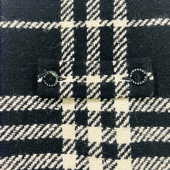 BURBERY**Double Breasted Baby Coat***Size 6 mo. $1395 - Picture 4 of 6